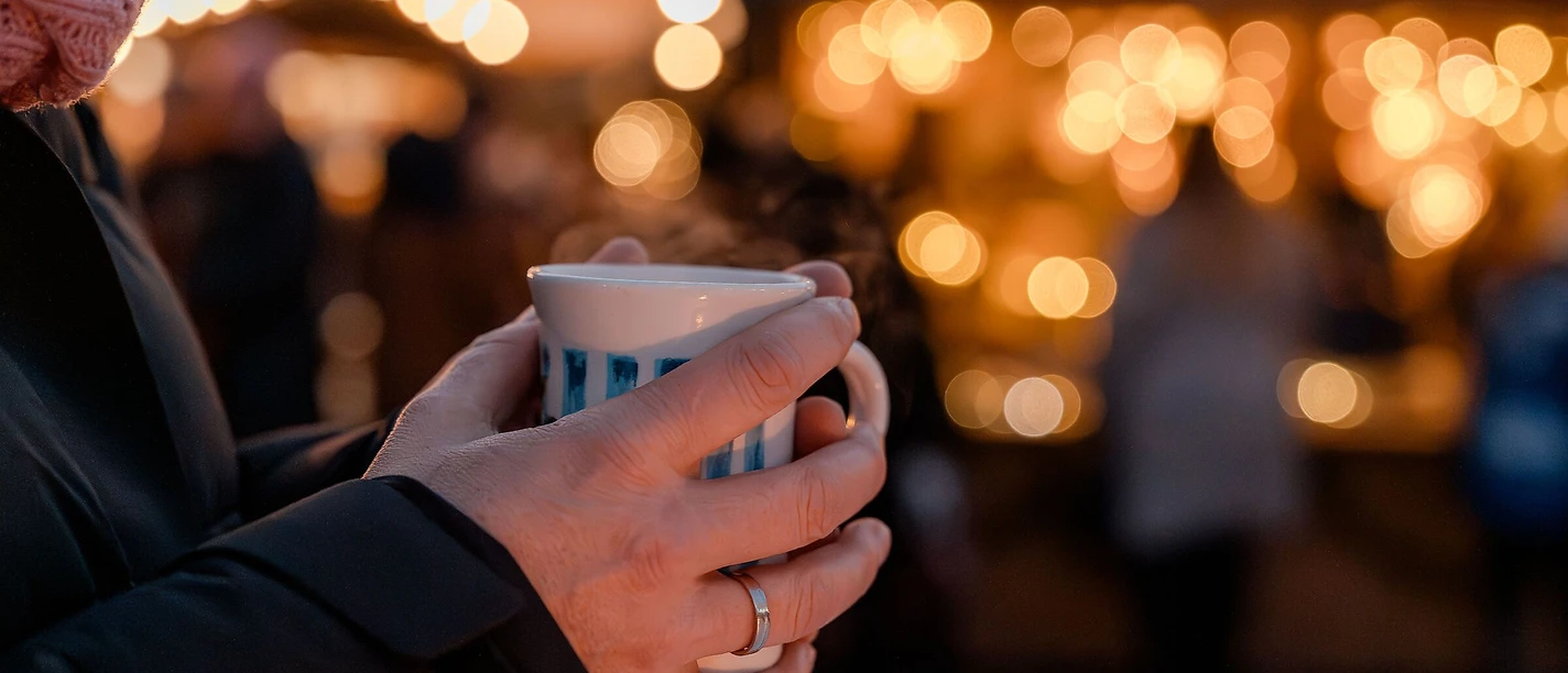 Glühwein auf dem Buchbacher Christkindlmarkt Glühwein auf dem Buchbacher Christkindlmarkt
