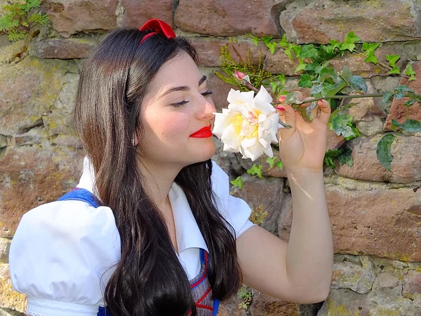 Schneewittchen auf dem Schneewittchenfest