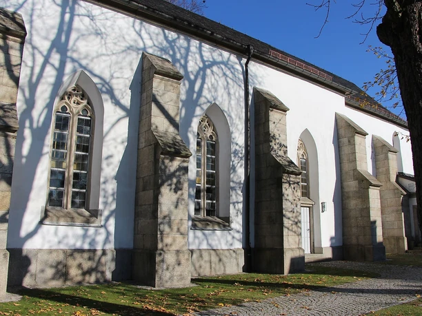 Pfarrkirche in Sparneck - Seitenansicht