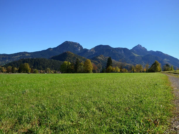 Breitenstein und Wendelstein aus dem Leitzachtal