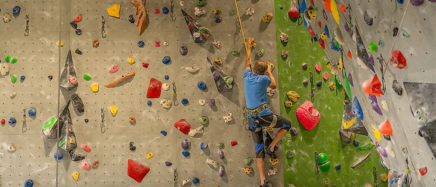 Kletterer in der Wand