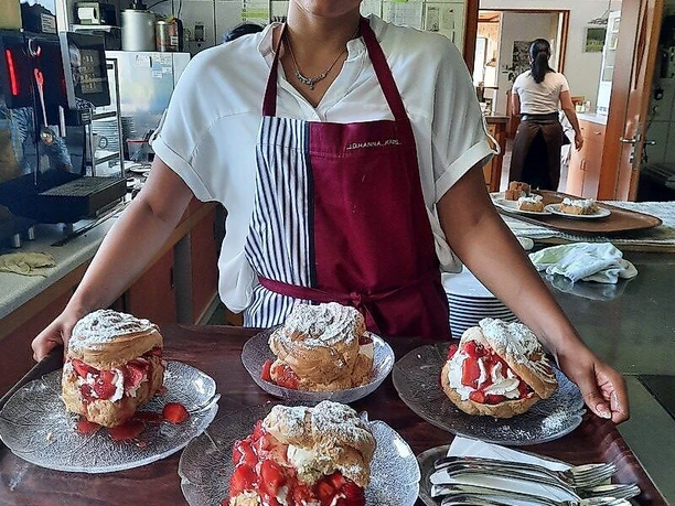 Hausgebackene Erdbeer Windbeutel nach Omas Rezept