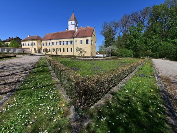 Schlosspark Alteglofsheim