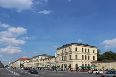f48aa60262c2-ludwigstrasse-tambosi-annast-haus-peter-kiser.jpg