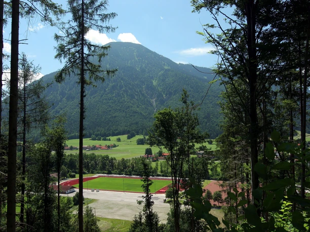 Ausblicke vom Tegernseer Höhenweg zum Wallberg