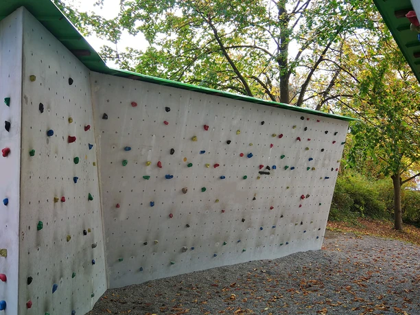 Boulderwand im Hofgarten