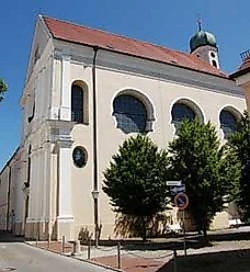 Heilig-Keist-Kirche mit anschließendem, ehemaligen Kloster
