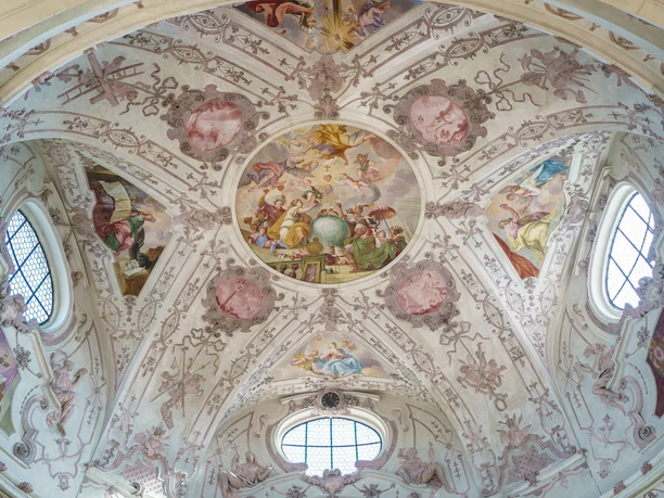 Deckengemälde der Klosterkirche Notre Dame