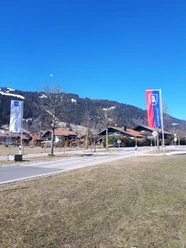 Die Familienwanderung startet am Ortsausgang in Richtung Obermaiselstein.