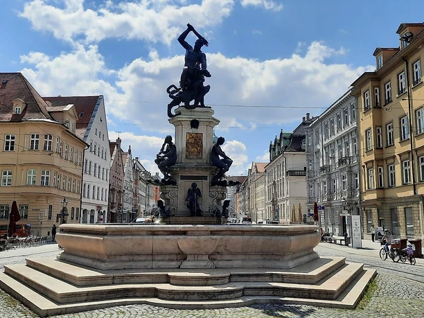 UNESCO Welterbe Herkulesbrunnen