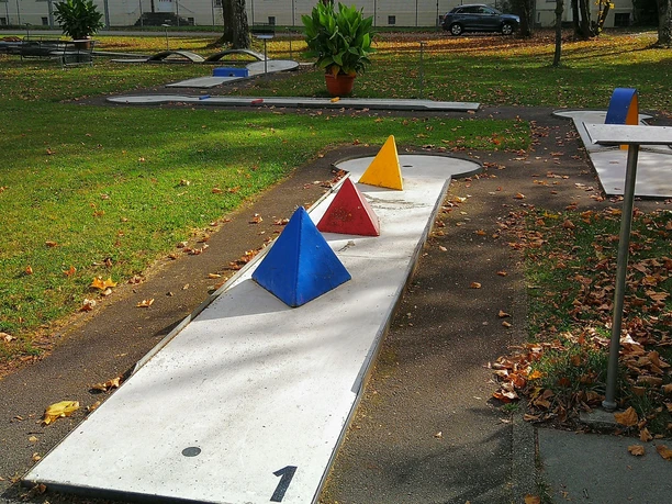 Minigolfanlage im Bezirkskrankenhaus Günzburg