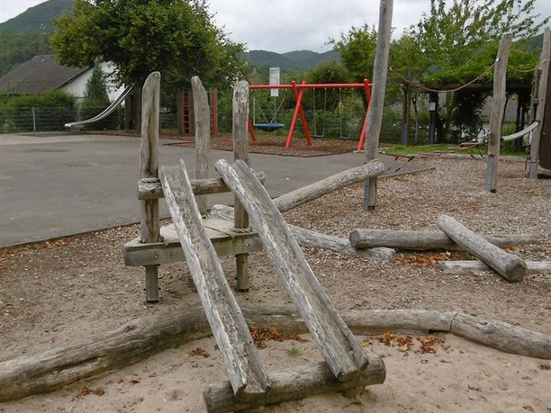 Spielplatz Annweiler-Queichhambach 3