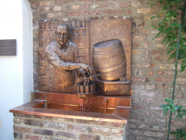 Lommi Brunnen in Köln