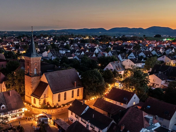 Hoch die Schoppegläser..Nußdorf feiert Weinkerwe