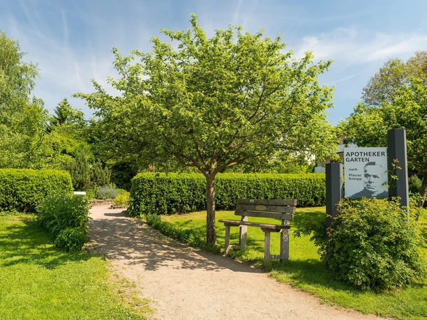 Apothekergarten Eingang