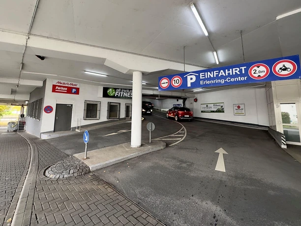 Einfahrt Parkhaus Erlenring Marburg