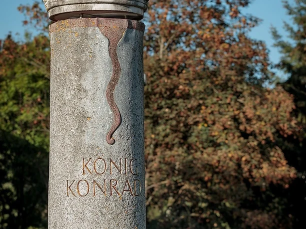 König Konrad Säule