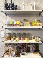 Im Shop gibt es u.a. Alpaka-Seife