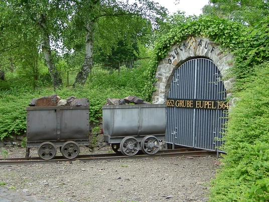 Grubendenkmal Hövels