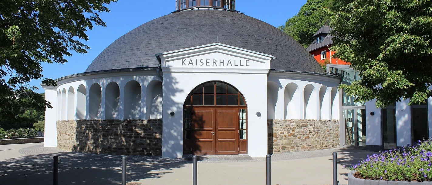 Kaiserhalle außen