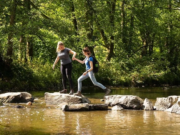 Überquerung der Nister über das Steinsel