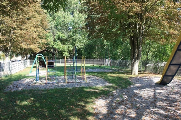 Kleiner Spielplatz in Klingen