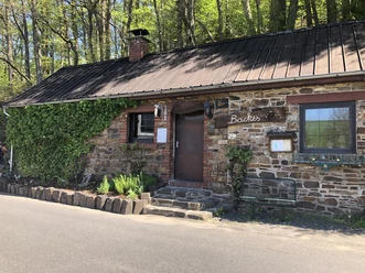 Alter Backes in Mauden