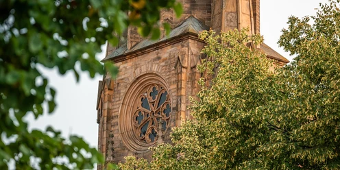 Die Kirche ist spätgotisch erneuert worden
