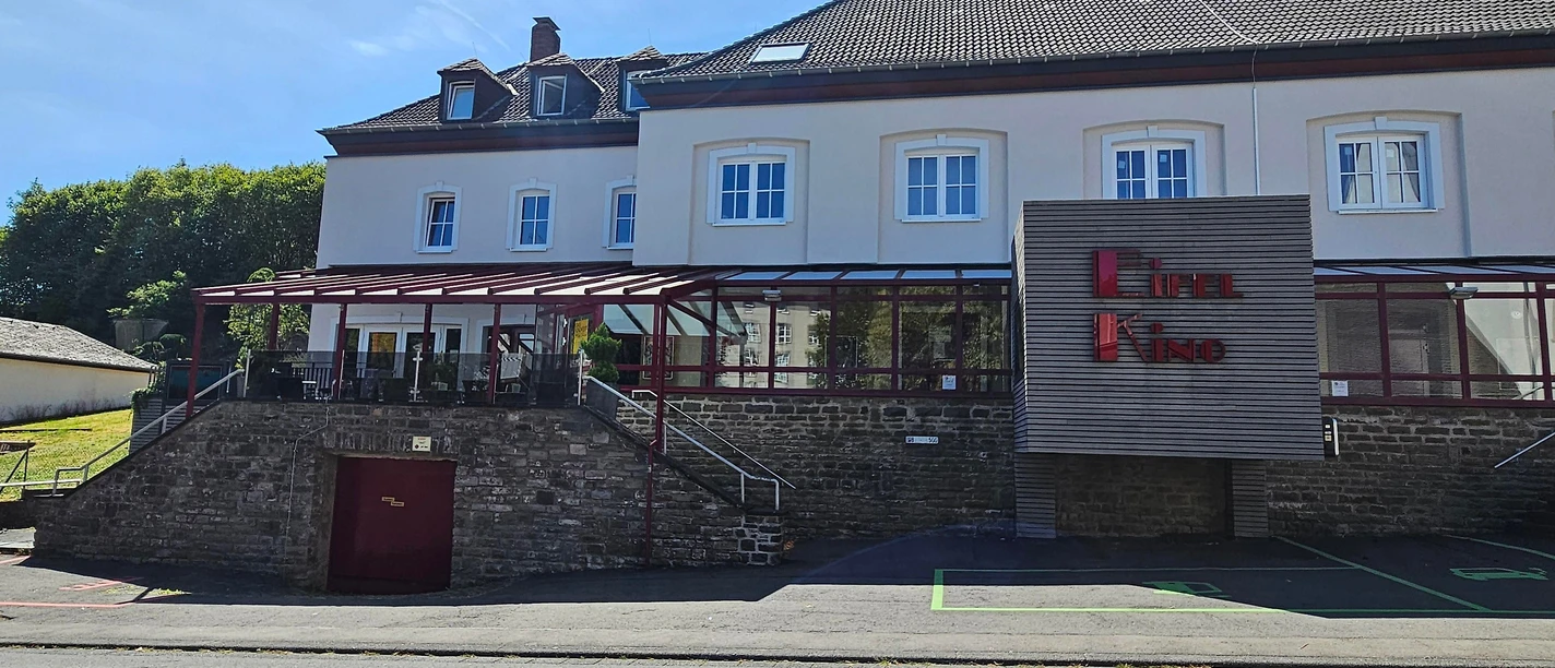 Außenansicht Eifel Kino Außenansicht Eifel Kino