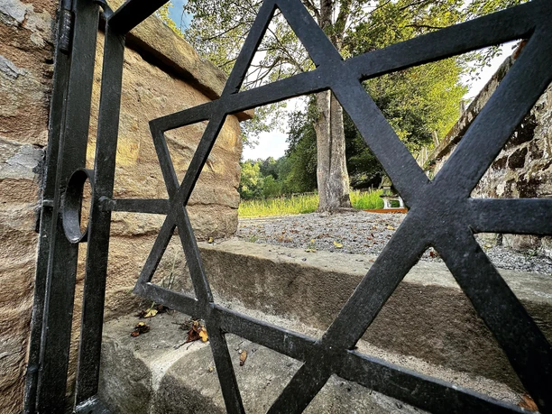 Jüdischer Friedhof Eingangsbereich