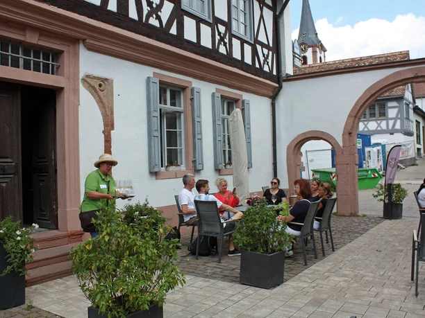 In der Vinothek
