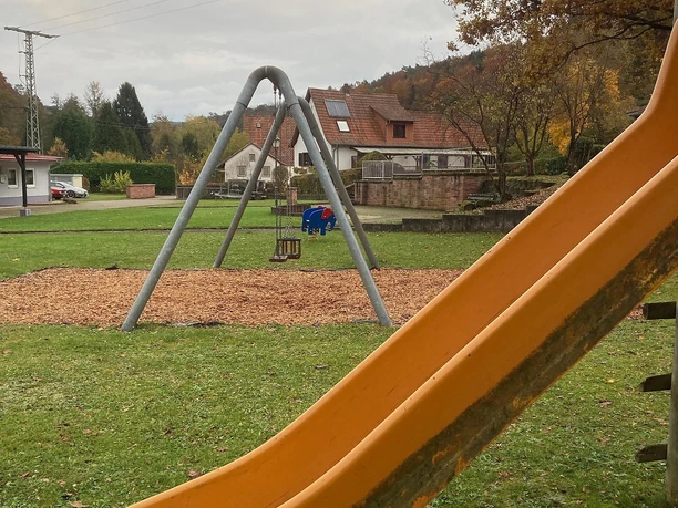 Spielplatz Bild 2
