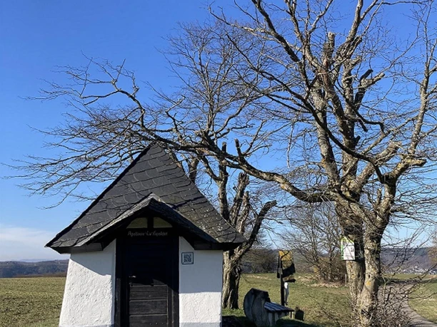 Kapelle im Frühling