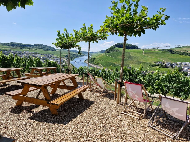 Weinhütte im Leiterchen in Nititel