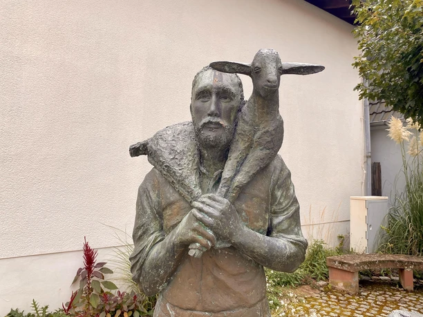 Ziegenhirte mit Ziegen Bornheim (2)