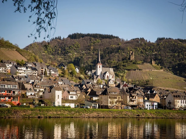 Klotten Ansicht mit Burg Coraidelstein