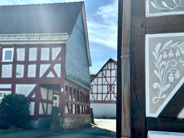 Kratzputz-Fachwerk-Dautphetal-Holzhausen