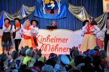 Möhnensitzung