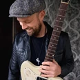 Gitarrist und Sänger Henrik Freischlader.