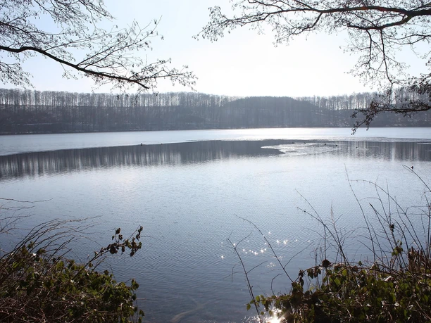 Ein Maar.... oder doch Kratersee?
