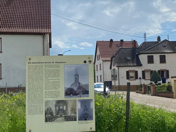 Infotafel Die katholische Kirche