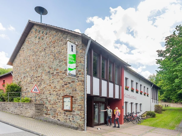 Heilsteinhaus und Nationalpark Infopunkt Einruhr