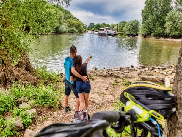 Radfahrer an der Lautermuschel