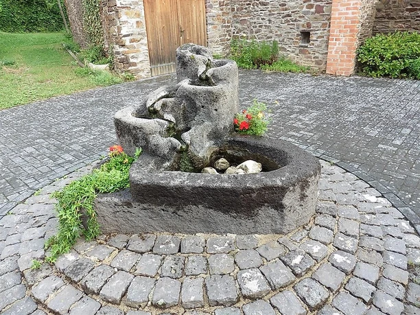 Brunnen Dorfplatz