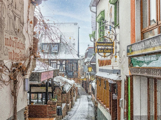 Drosselgasse bei Schnee