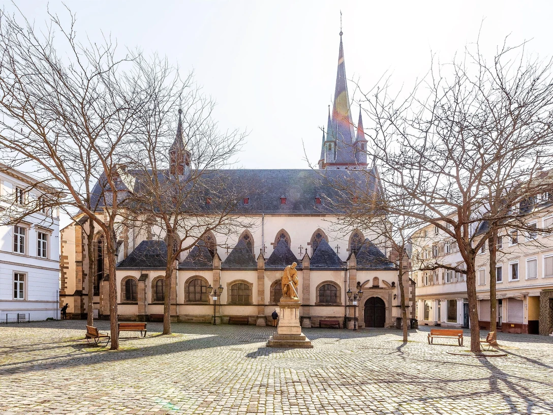 Außenansicht Nikolauskirche