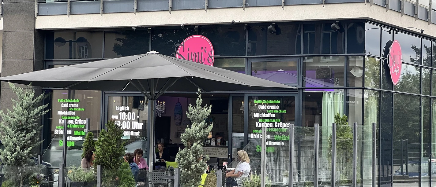 Außenansicht Simis Café - Triererstraße