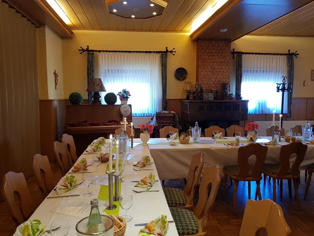Gastraum für Familienfeiern
