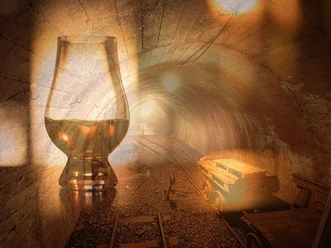 whisky Glas auf Stollensohle