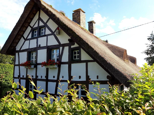 Strohdachhaus